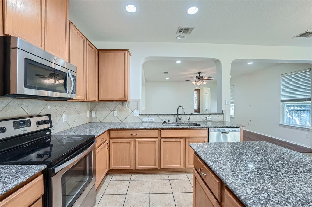 1100 Hyde Park Dr, Round Rock, TX 78665