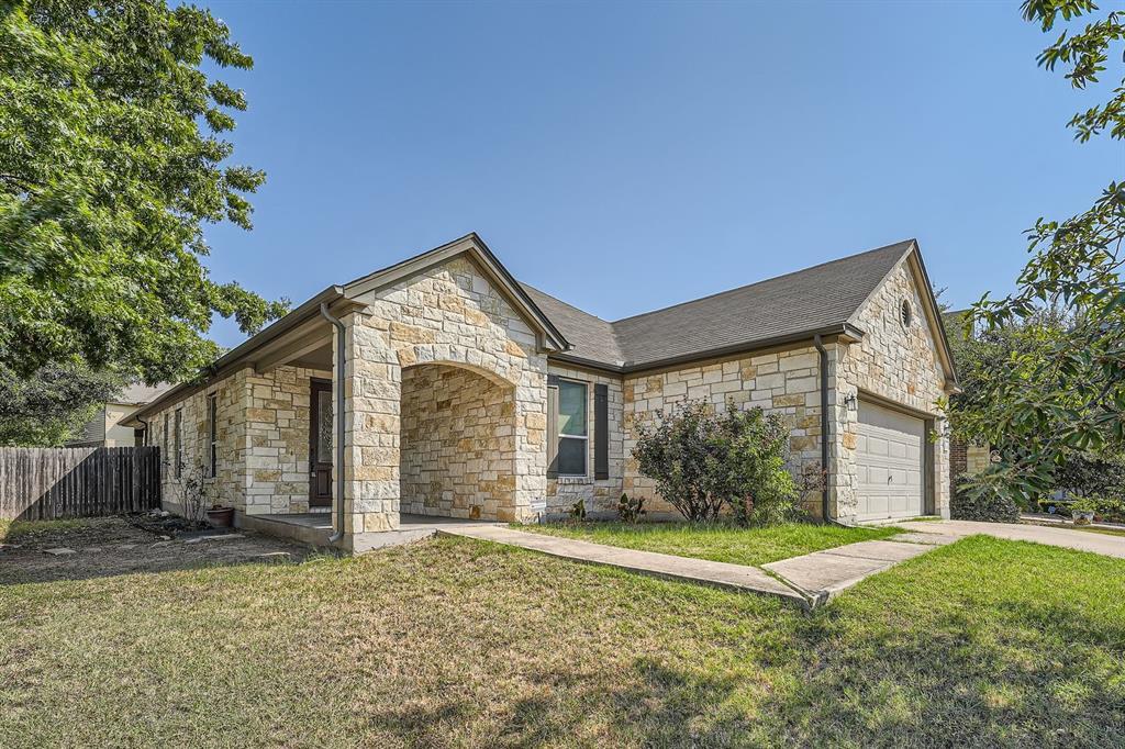 1100 Hyde Park Dr, Round Rock, TX 78665