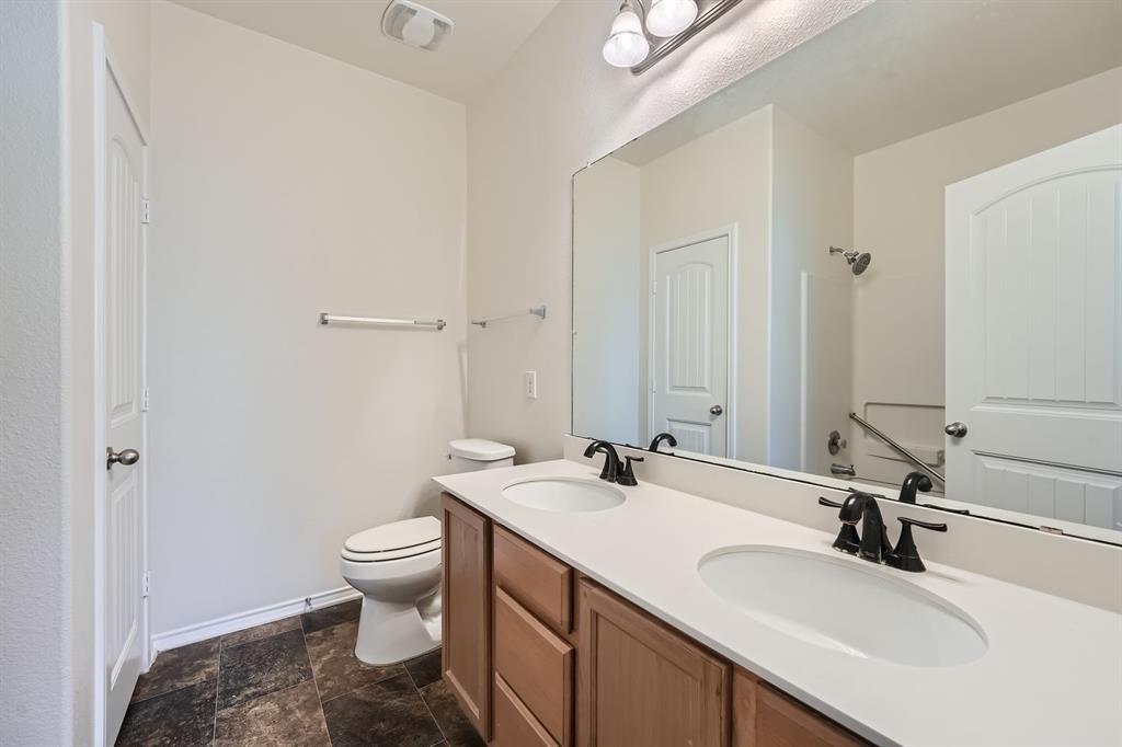 1100 Hyde Park Dr, Round Rock, TX 78665