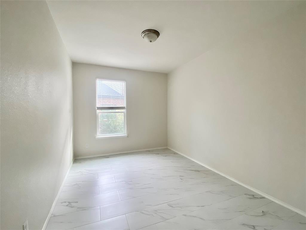 1100 Hyde Park Dr, Round Rock, TX 78665