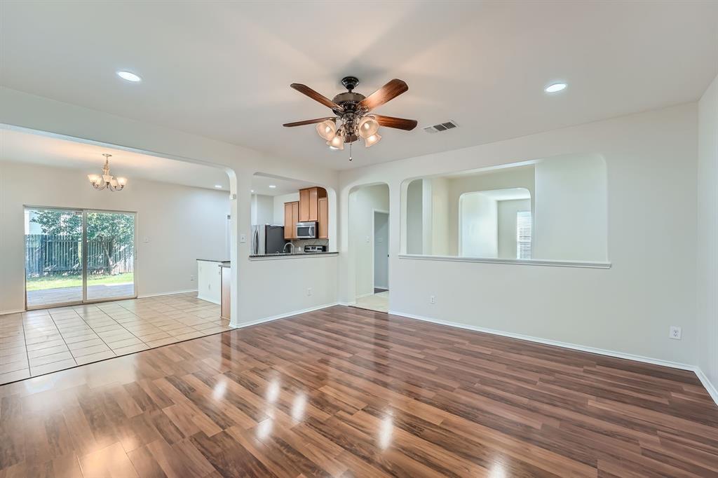 1100 Hyde Park Dr, Round Rock, TX 78665