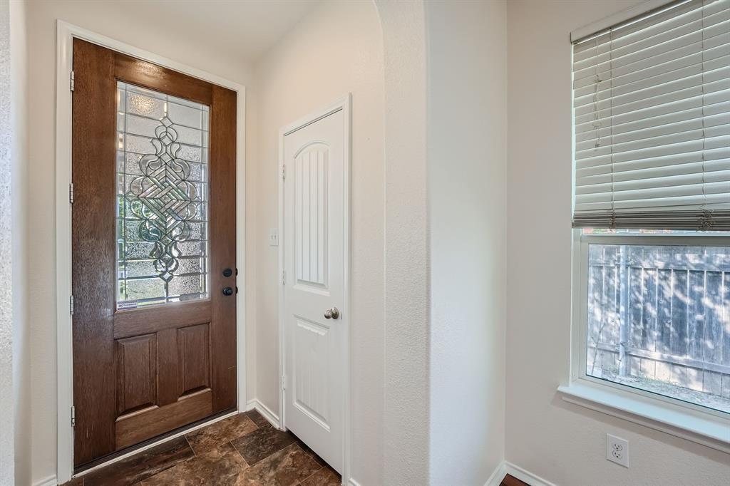 1100 Hyde Park Dr, Round Rock, TX 78665