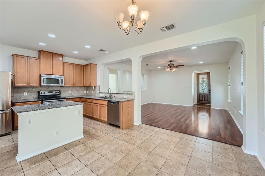 1100 Hyde Park Dr, Round Rock, TX 78665