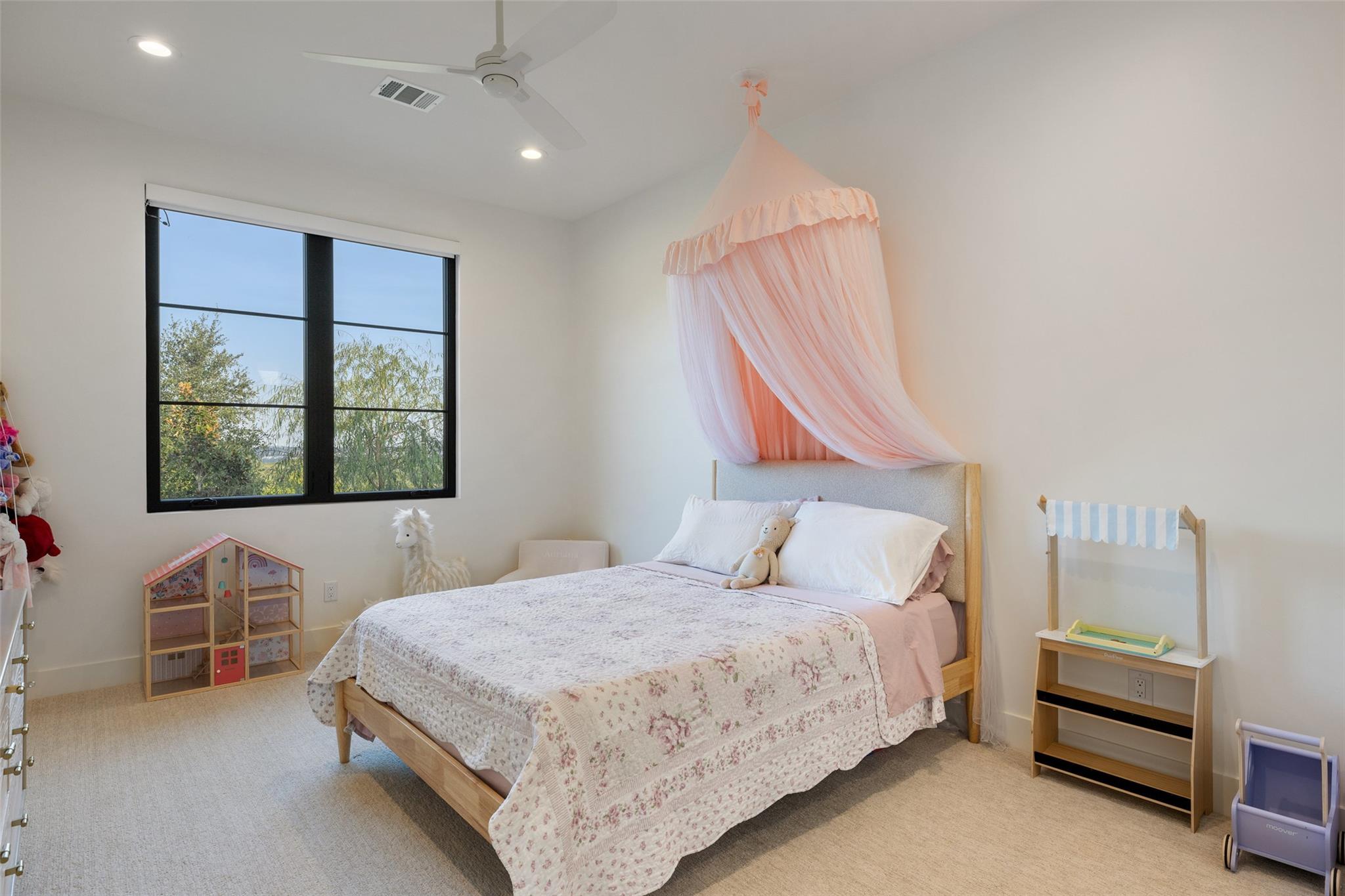 1716 Windy Walk Cv, Spicewood, TX 78669