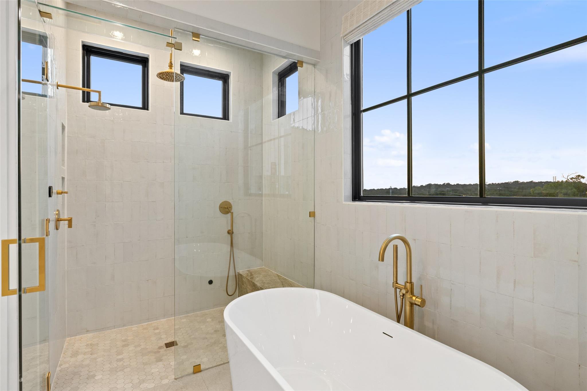 1716 Windy Walk Cv, Spicewood, TX 78669