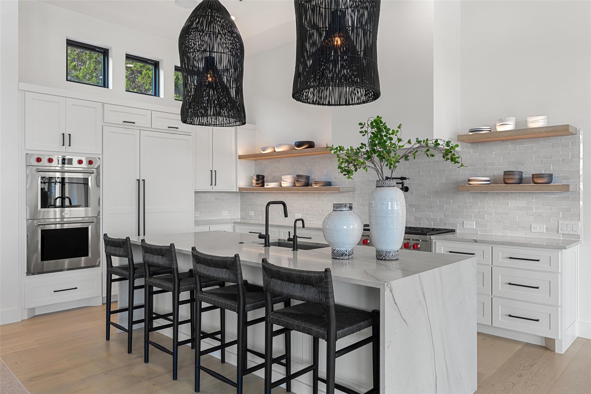 1716 Windy Walk Cv, Spicewood, TX 78669