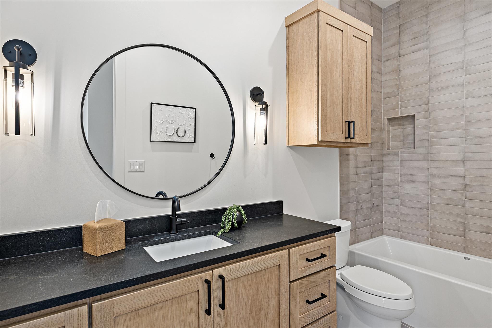 1716 Windy Walk Cv, Spicewood, TX 78669