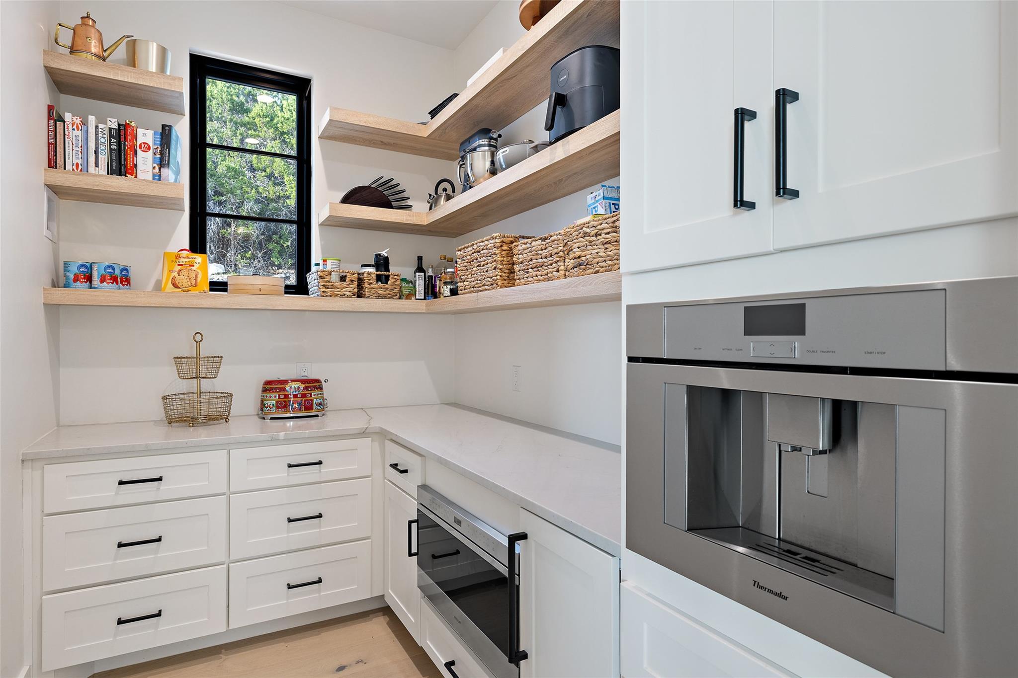 1716 Windy Walk Cv, Spicewood, TX 78669