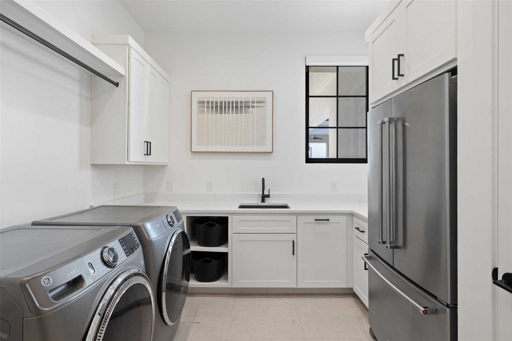 1716 Windy Walk Cv, Spicewood, TX 78669