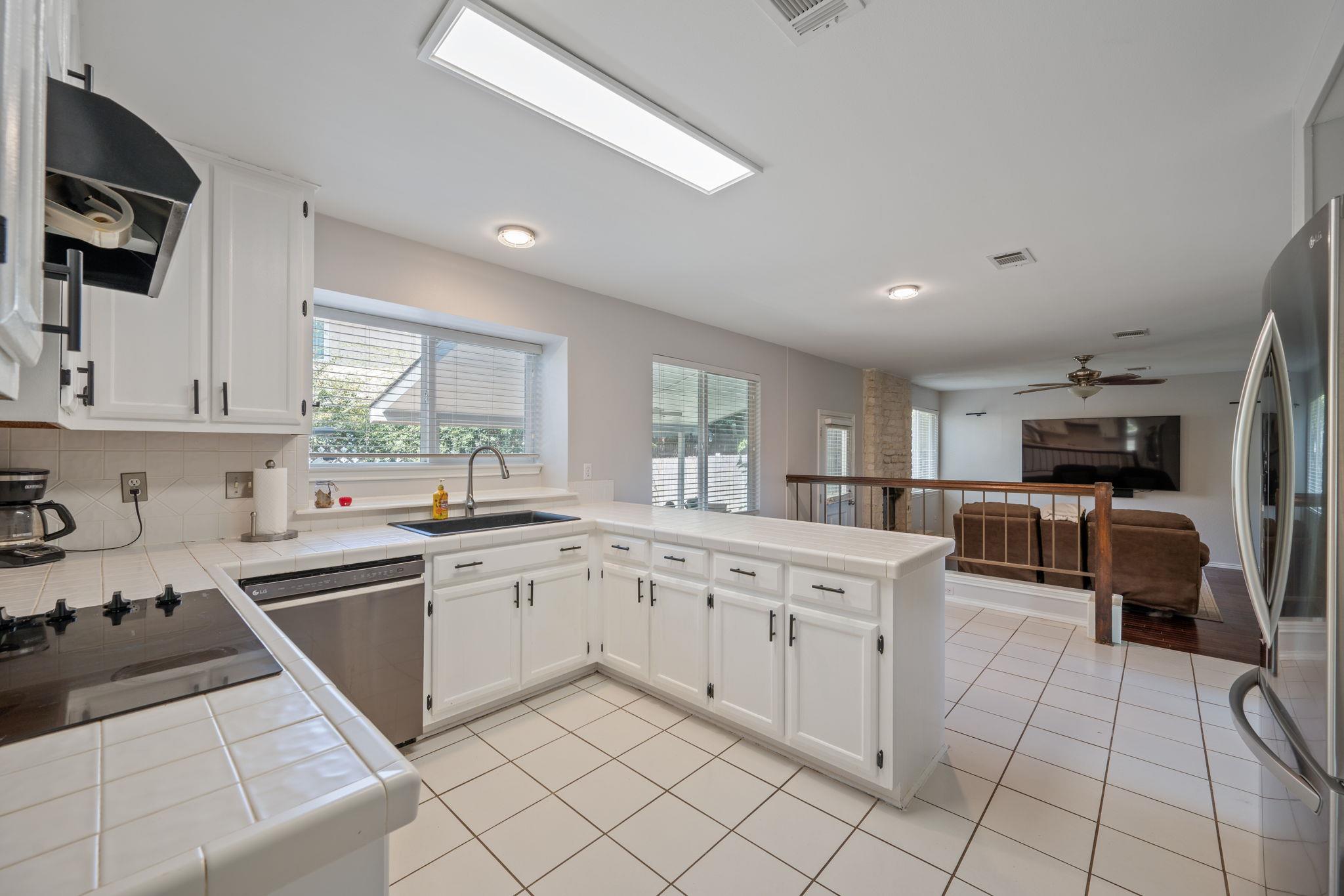 12601 Oro Valley Cv, Austin, TX 78729