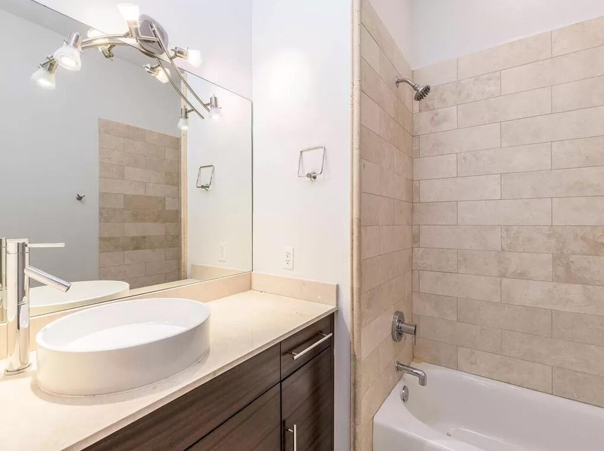 1907 W 30th St # A, Austin, TX 78703