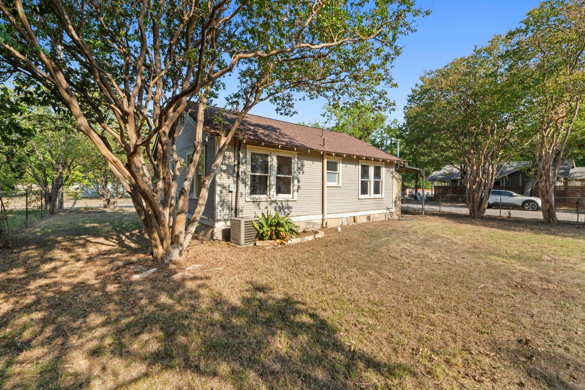1147 Gunter St, Austin, TX 78721