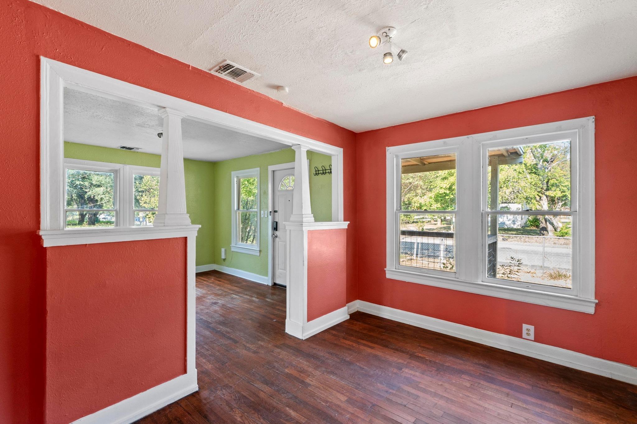 1147 Gunter St, Austin, TX 78721