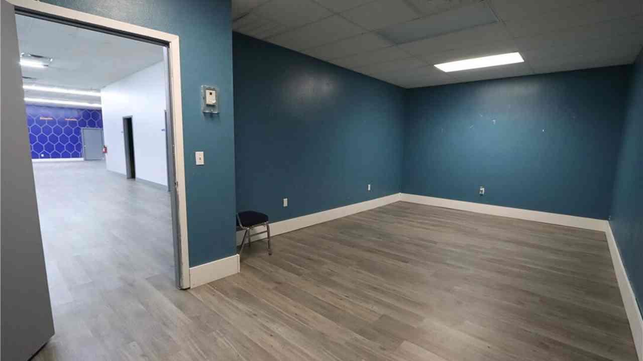 312 N 8th St, Killeen, TX 76541