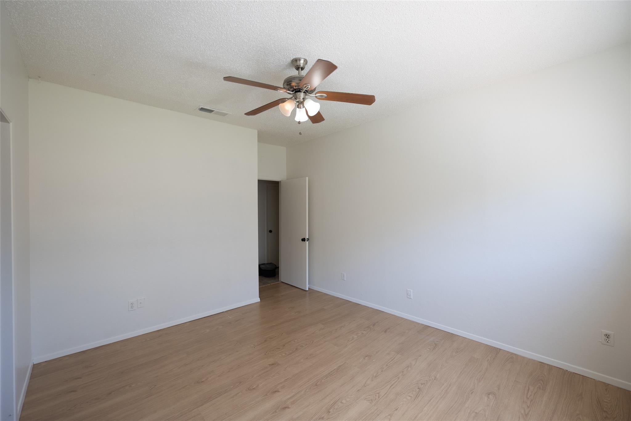 806 W 24 St # 207, Austin, TX 78705