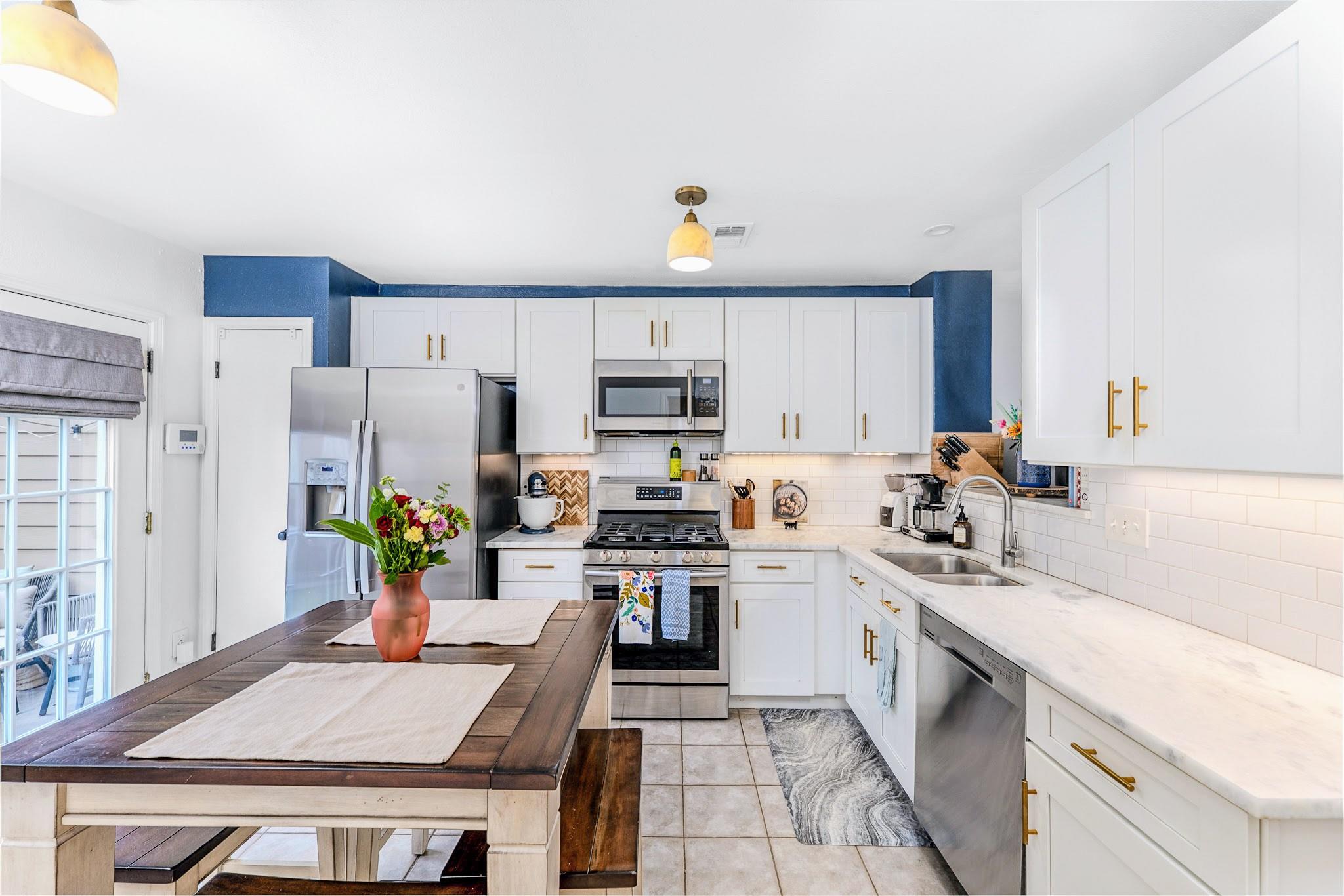 12325 Los Indios Trl # 31, Austin, TX 78729