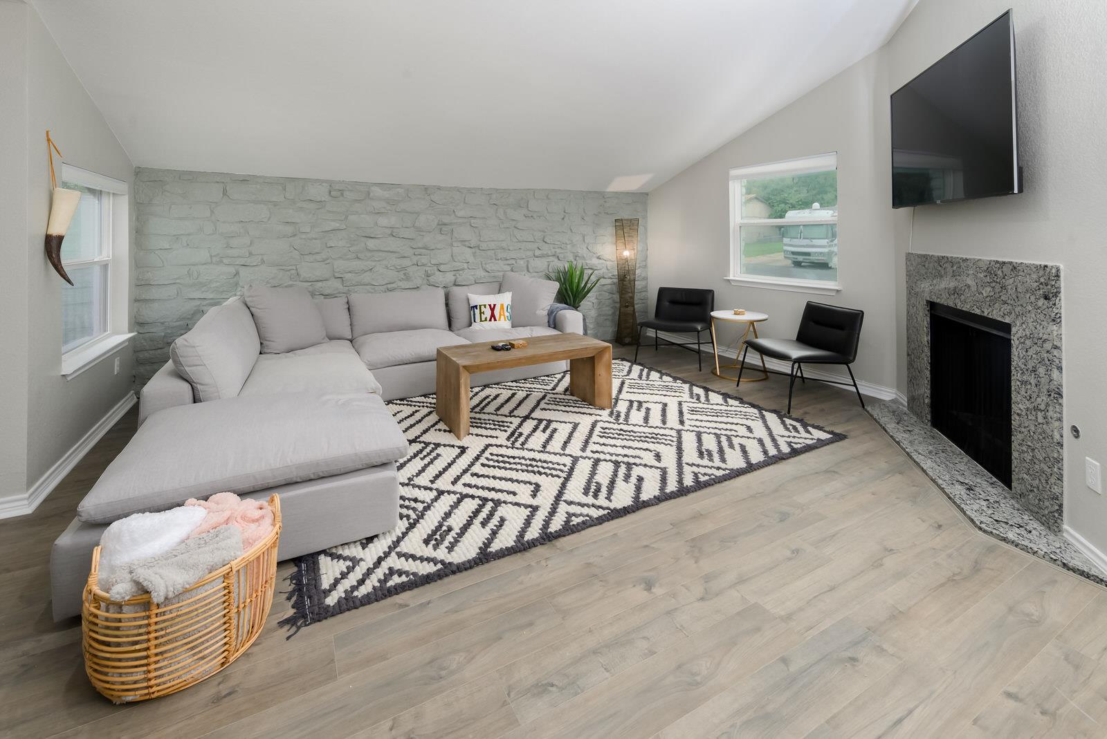 1651 Chippeway Ln, Austin, TX 78745