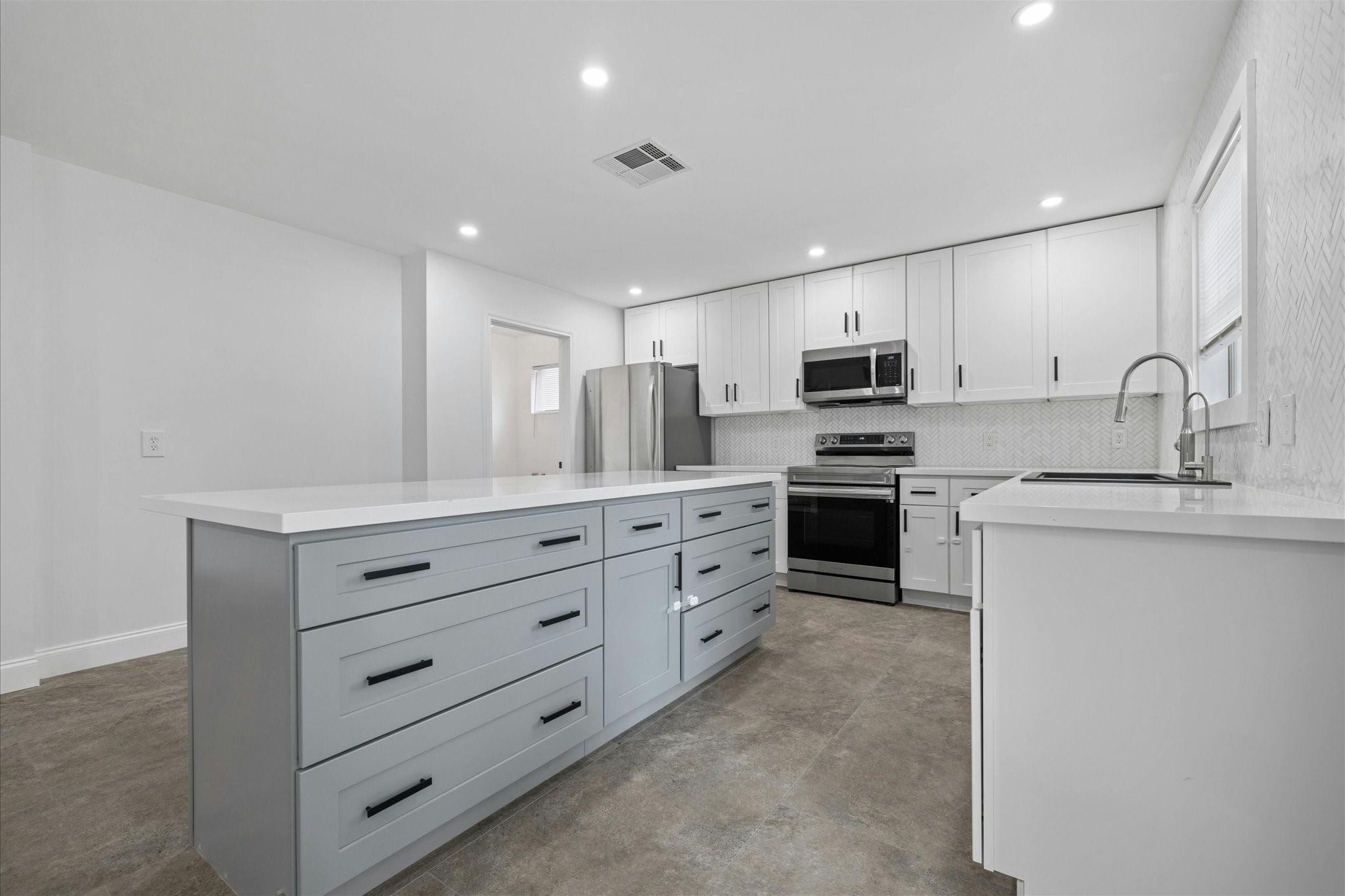 3809 Haleys Way, Round Rock, TX 78665