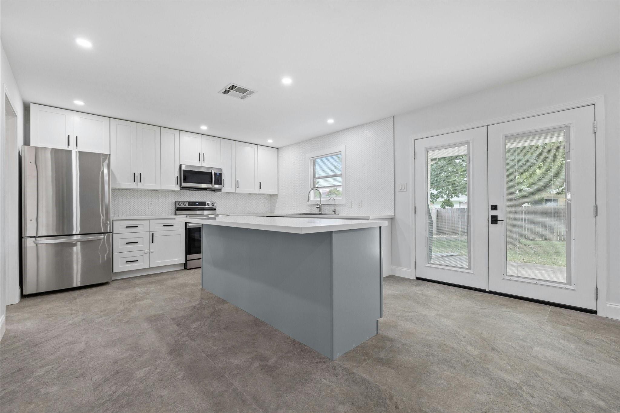 3809 Haleys Way, Round Rock, TX 78665