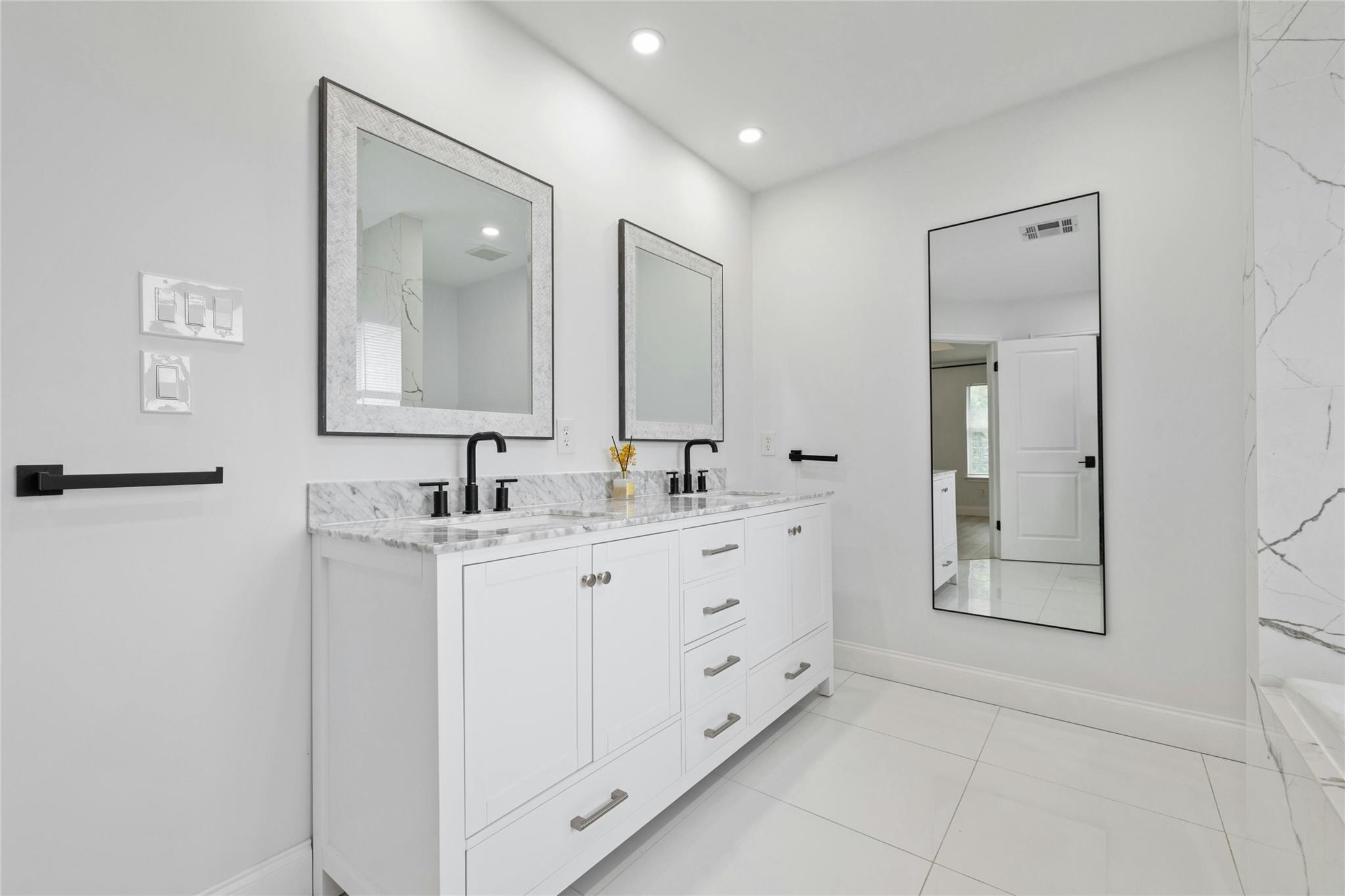 3809 Haleys Way, Round Rock, TX 78665