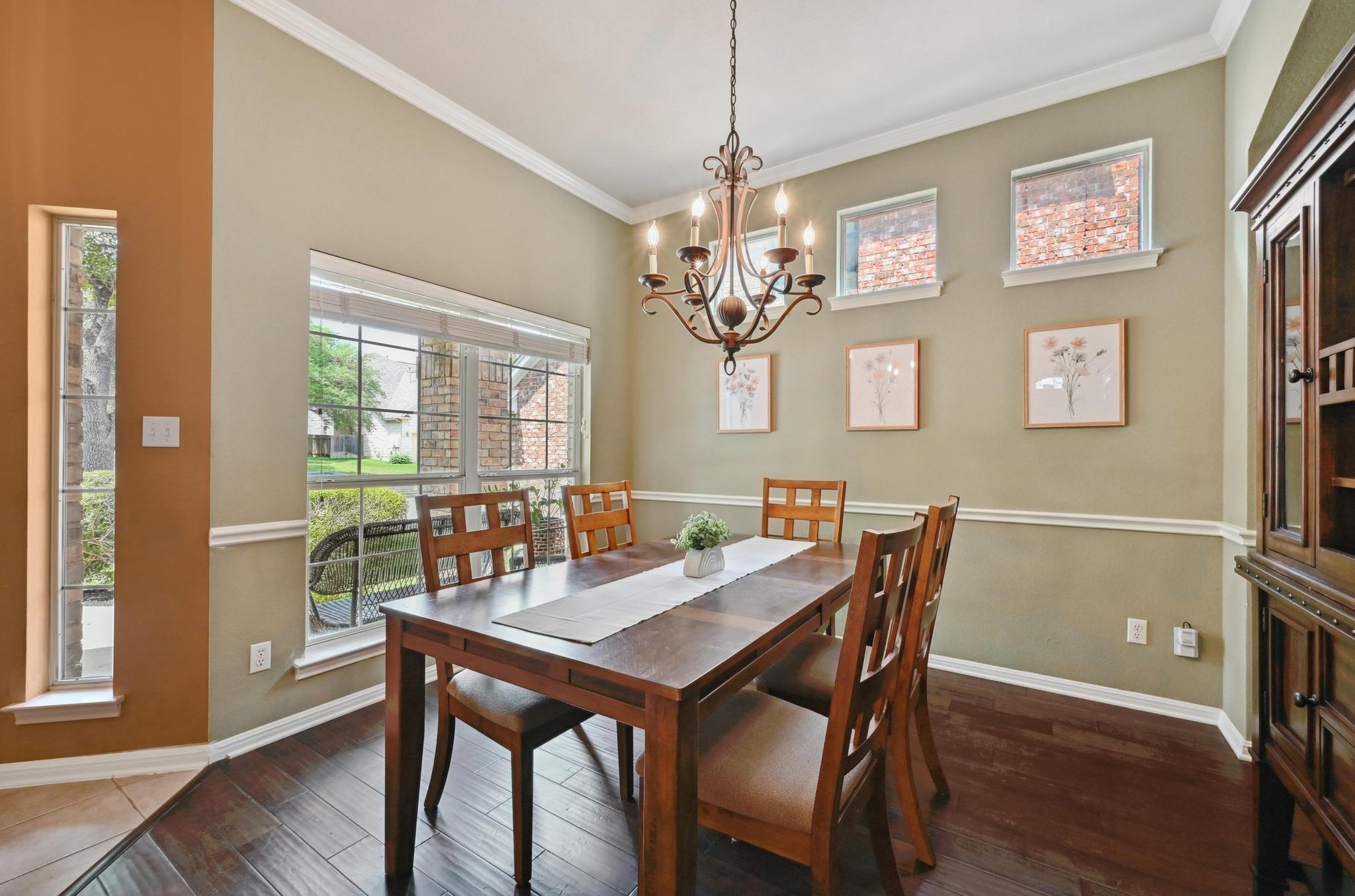 5717 Medicine Creek Crk, Austin, TX 78735