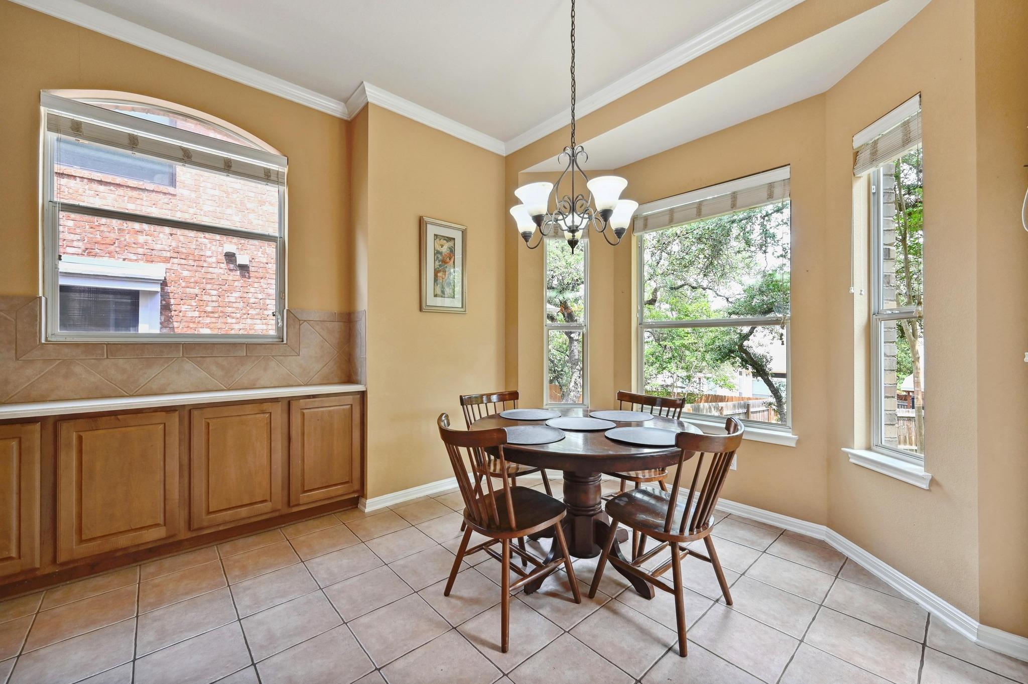 5717 Medicine Creek Crk, Austin, TX 78735