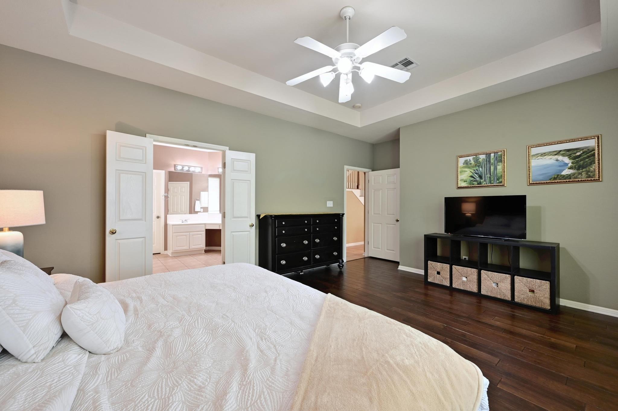 5717 Medicine Creek Crk, Austin, TX 78735