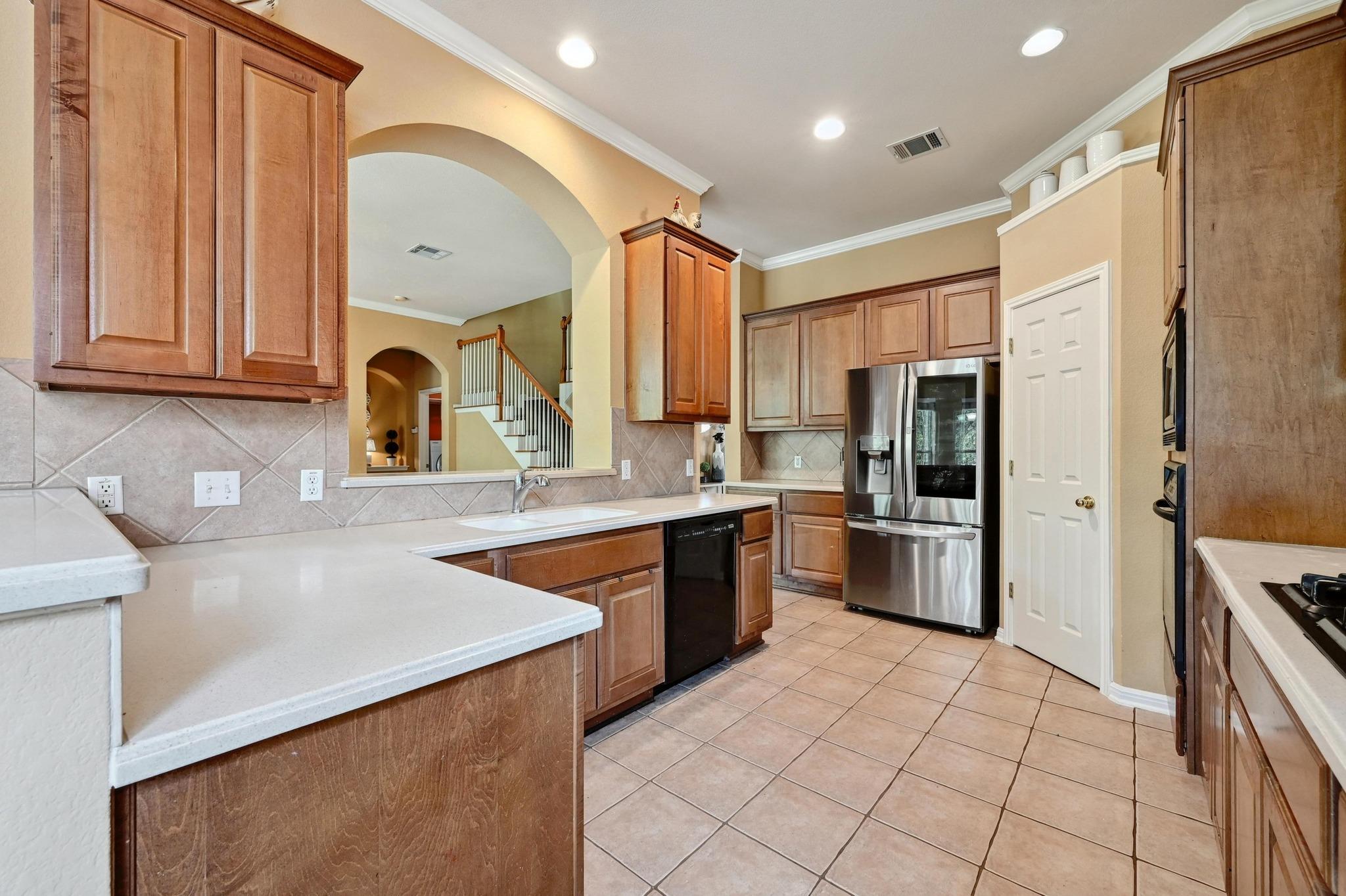 5717 Medicine Creek Crk, Austin, TX 78735