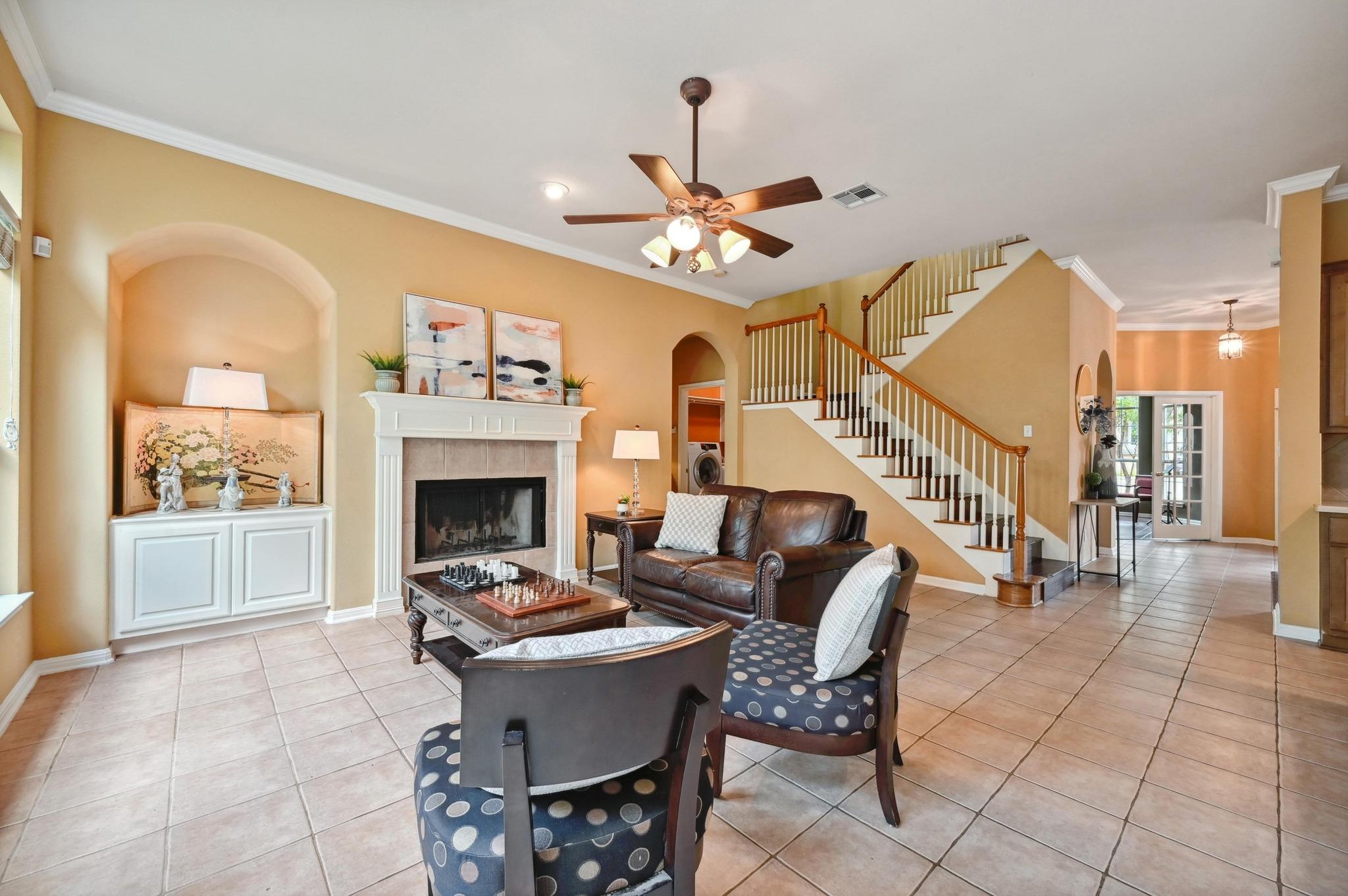 5717 Medicine Creek Crk, Austin, TX 78735