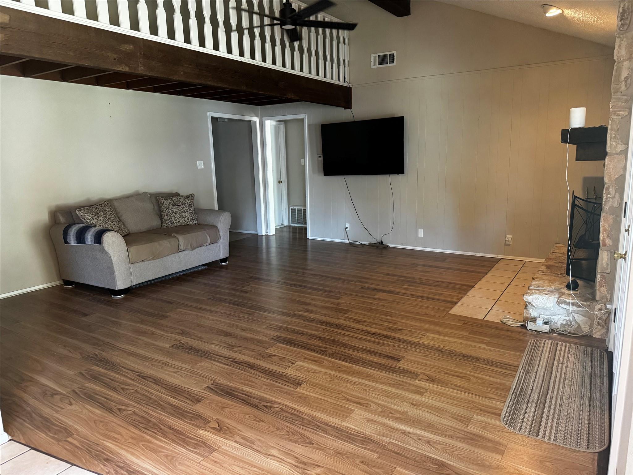 407 Hillside Dr, Round Rock, TX 78681