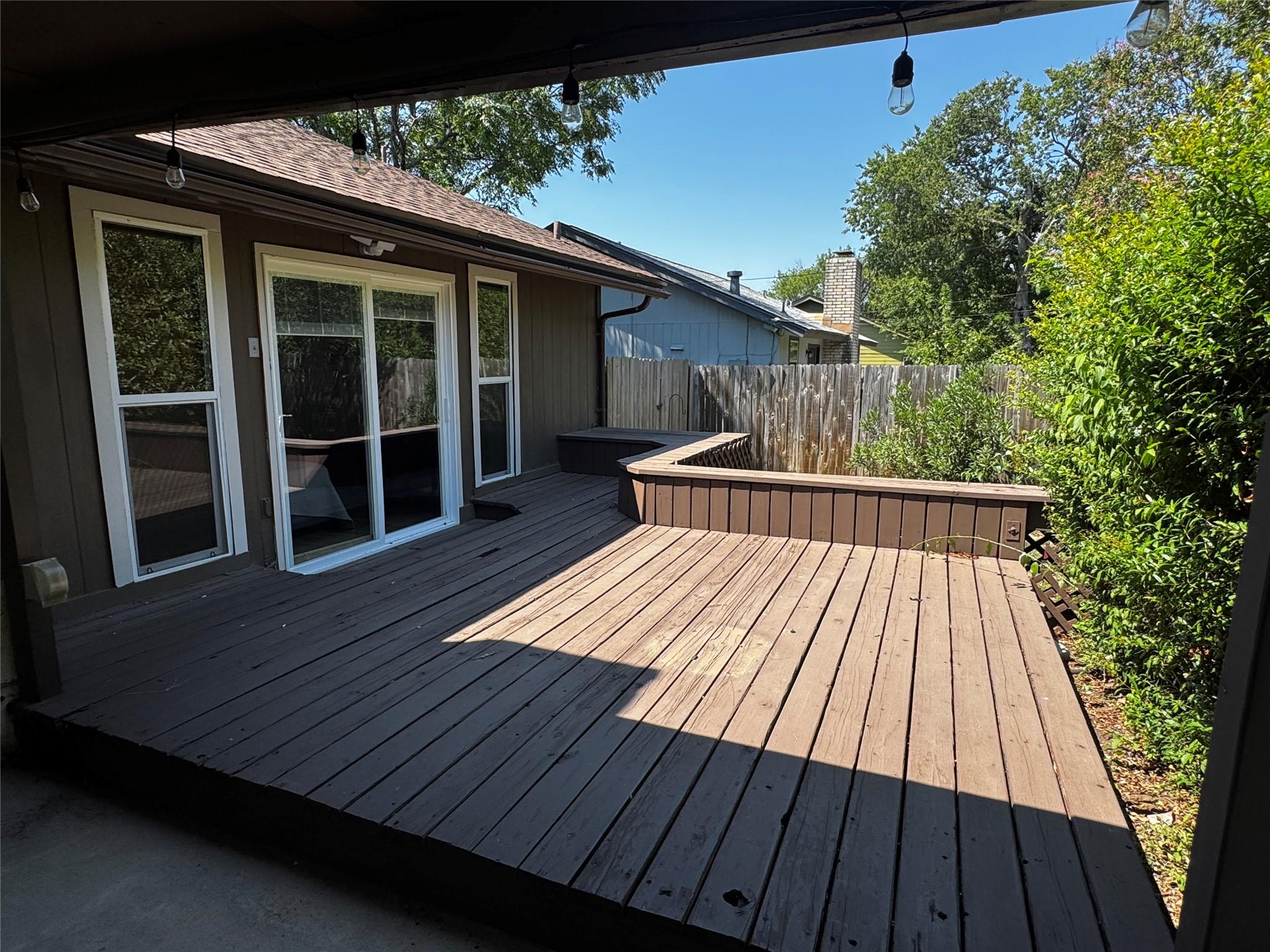 407 Hillside Dr, Round Rock, TX 78681