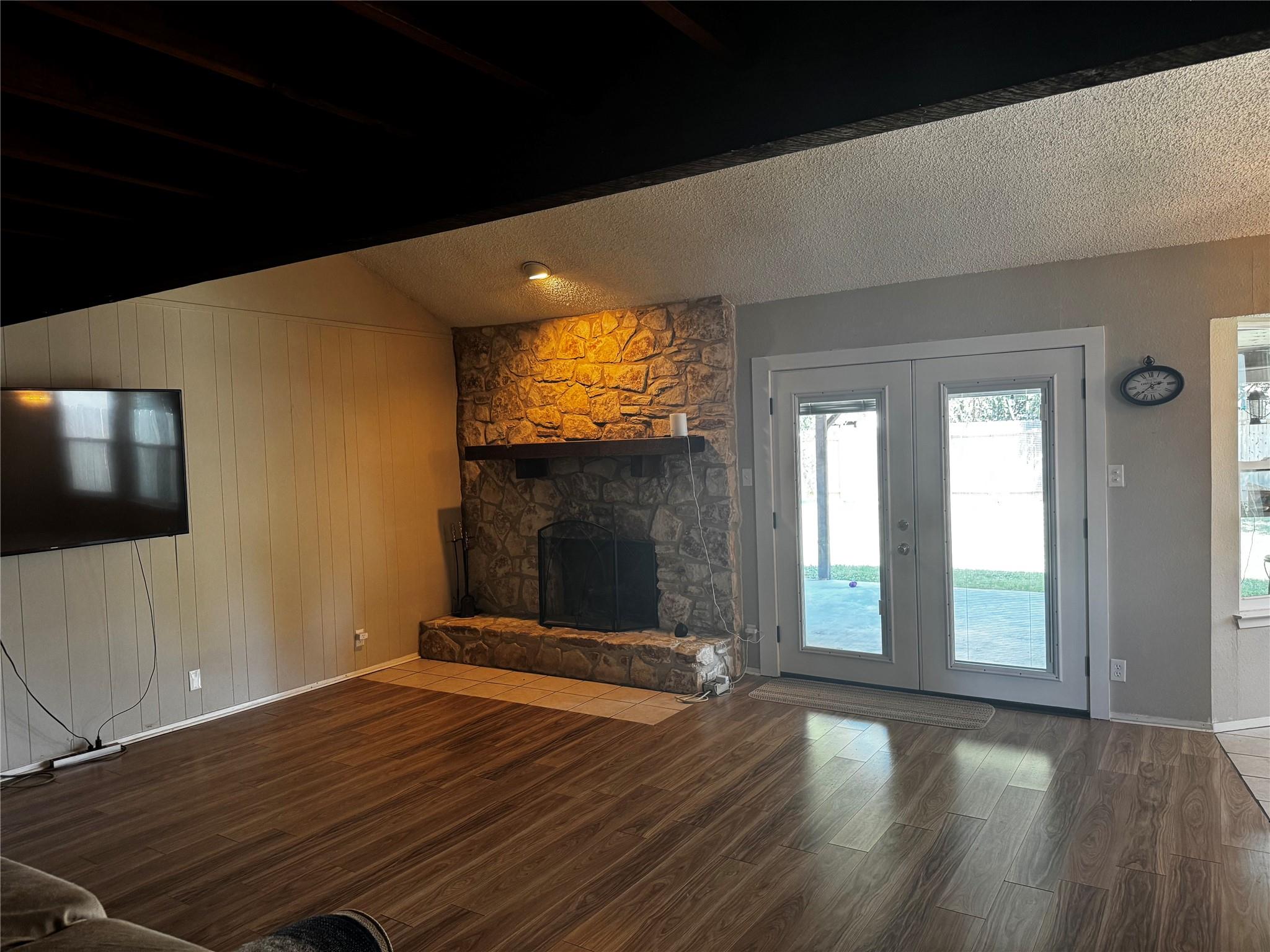 407 Hillside Dr, Round Rock, TX 78681