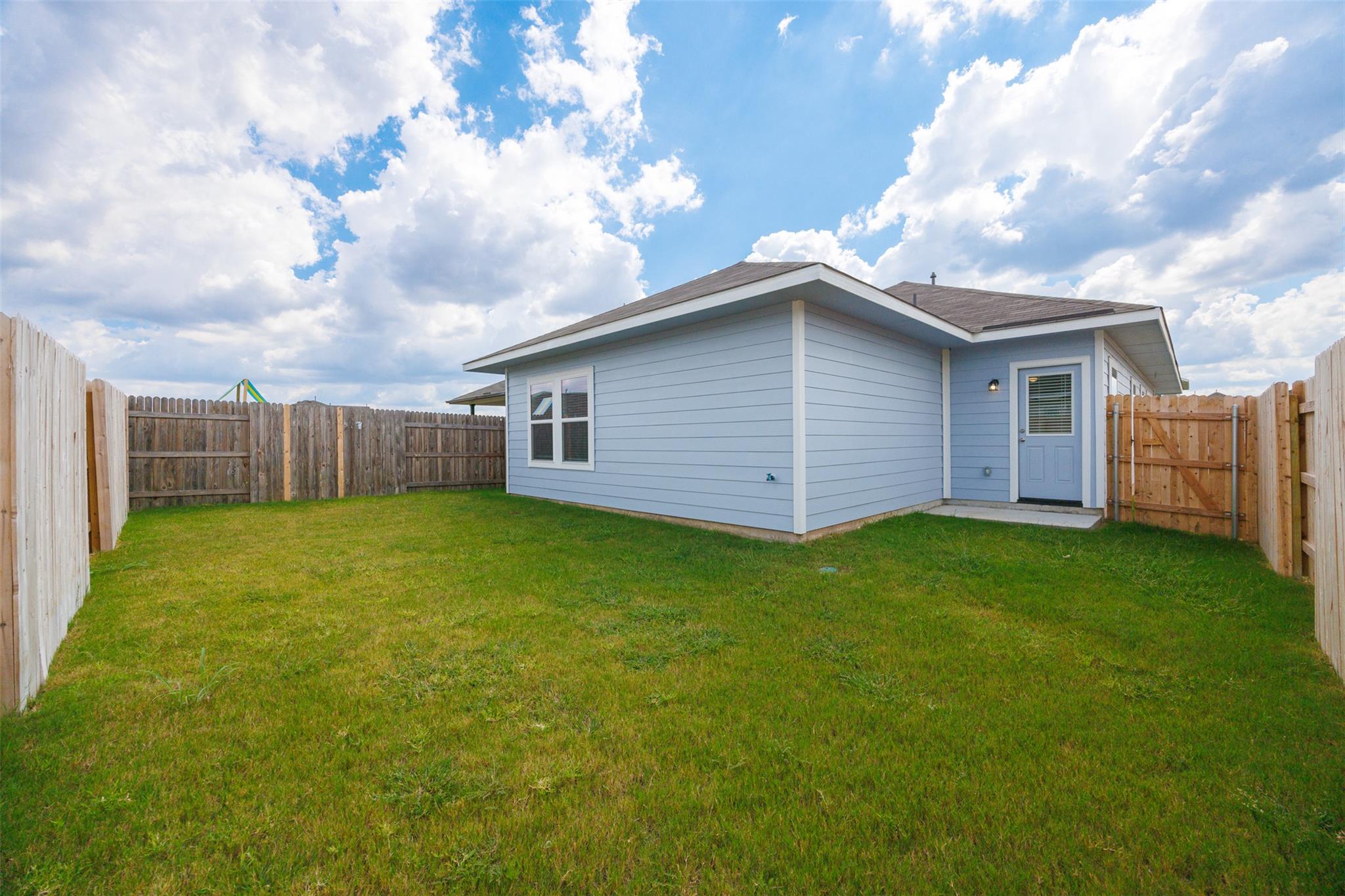 334 Jade St, Maxwell, TX 78656