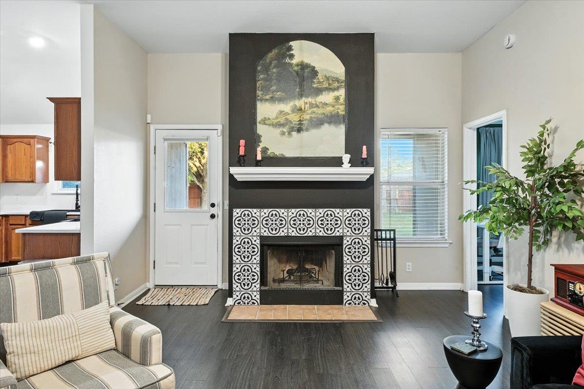 6001 Andross Ct, Hutto, TX 78634