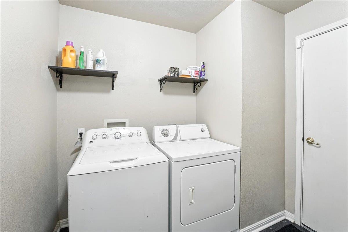 6001 Andross Ct, Hutto, TX 78634