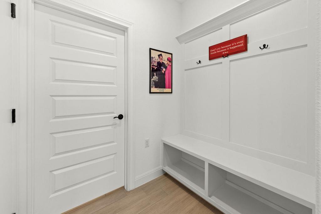 279 Fish Trap Rd, Dripping Springs, TX 78620