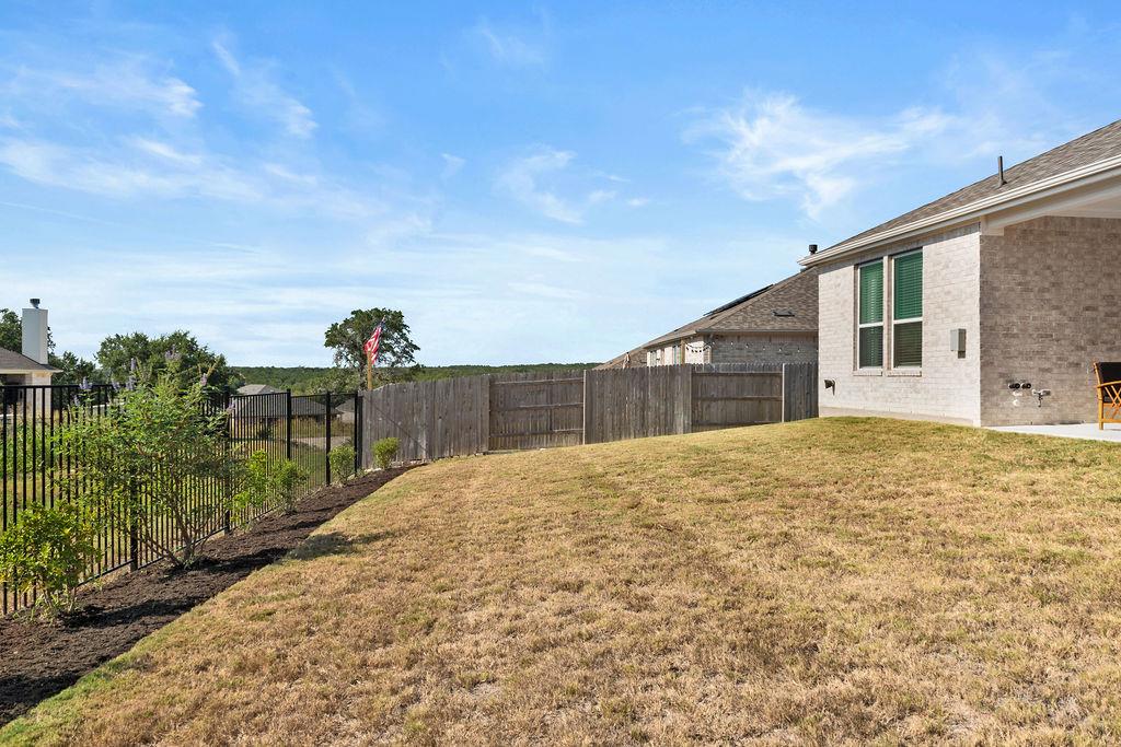 279 Fish Trap Rd, Dripping Springs, TX 78620