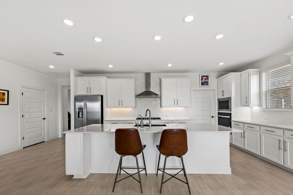 279 Fish Trap Rd, Dripping Springs, TX 78620