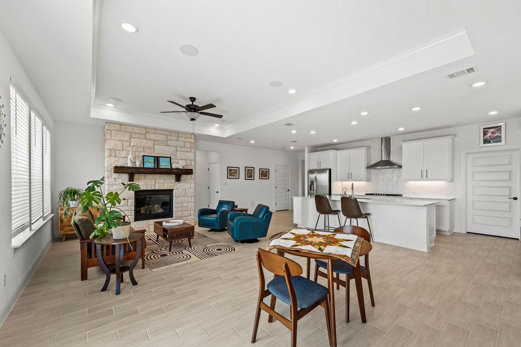 279 Fish Trap Rd, Dripping Springs, TX 78620