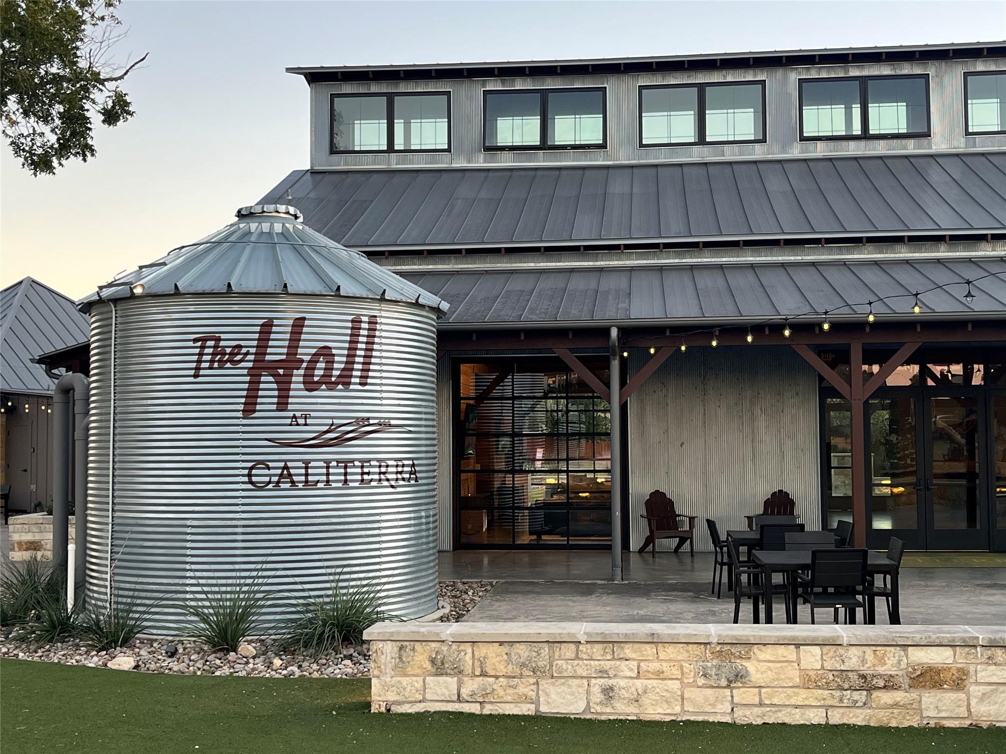 279 Fish Trap Rd, Dripping Springs, TX 78620