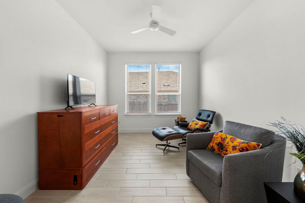 279 Fish Trap Rd, Dripping Springs, TX 78620