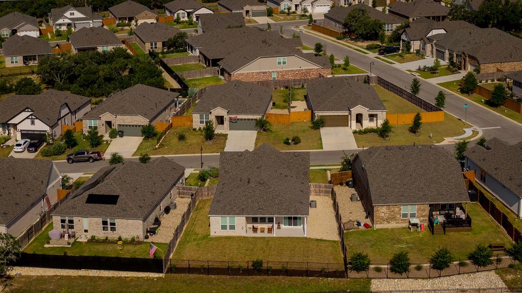 279 Fish Trap Rd, Dripping Springs, TX 78620