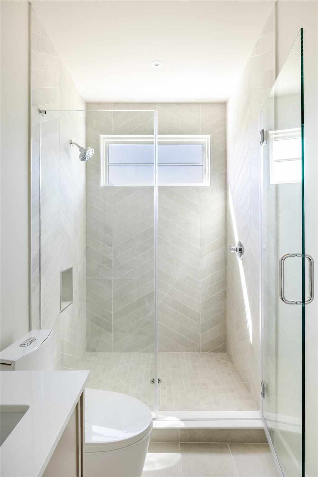 1802 Overhill Dr, Austin, TX 78721