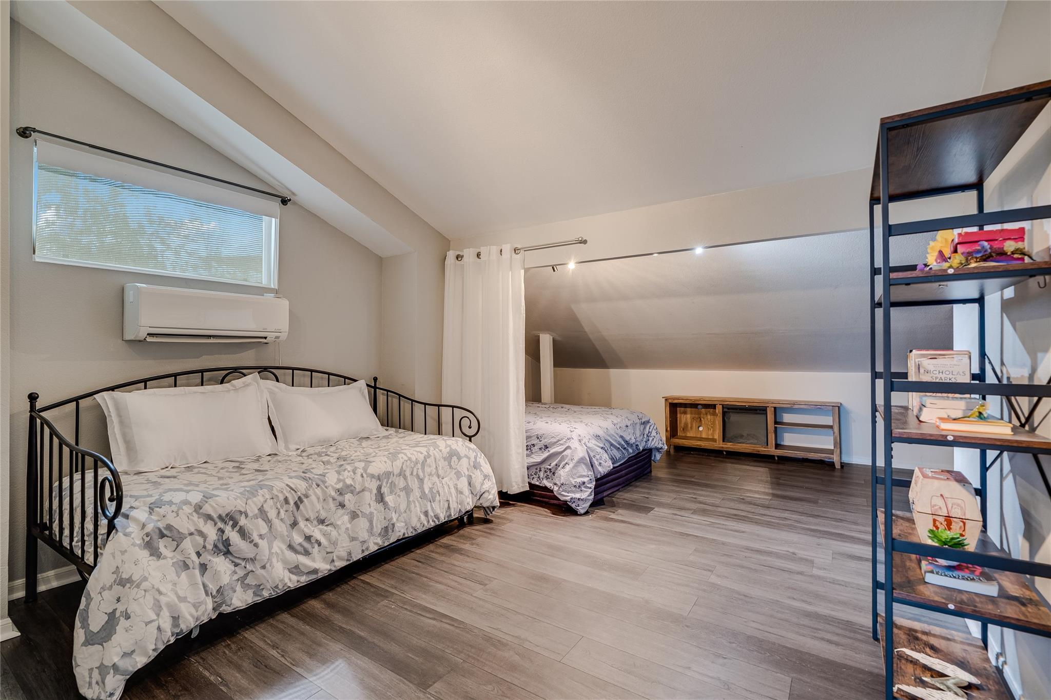 971 Barbara Dr, Canyon Lake, TX 78133