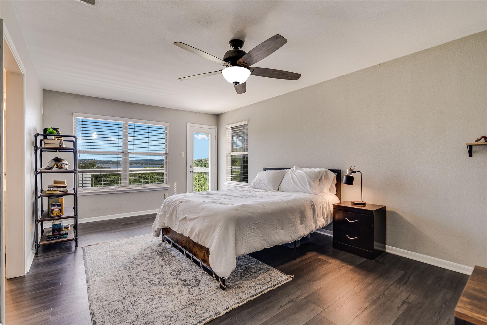 971 Barbara Dr, Canyon Lake, TX 78133