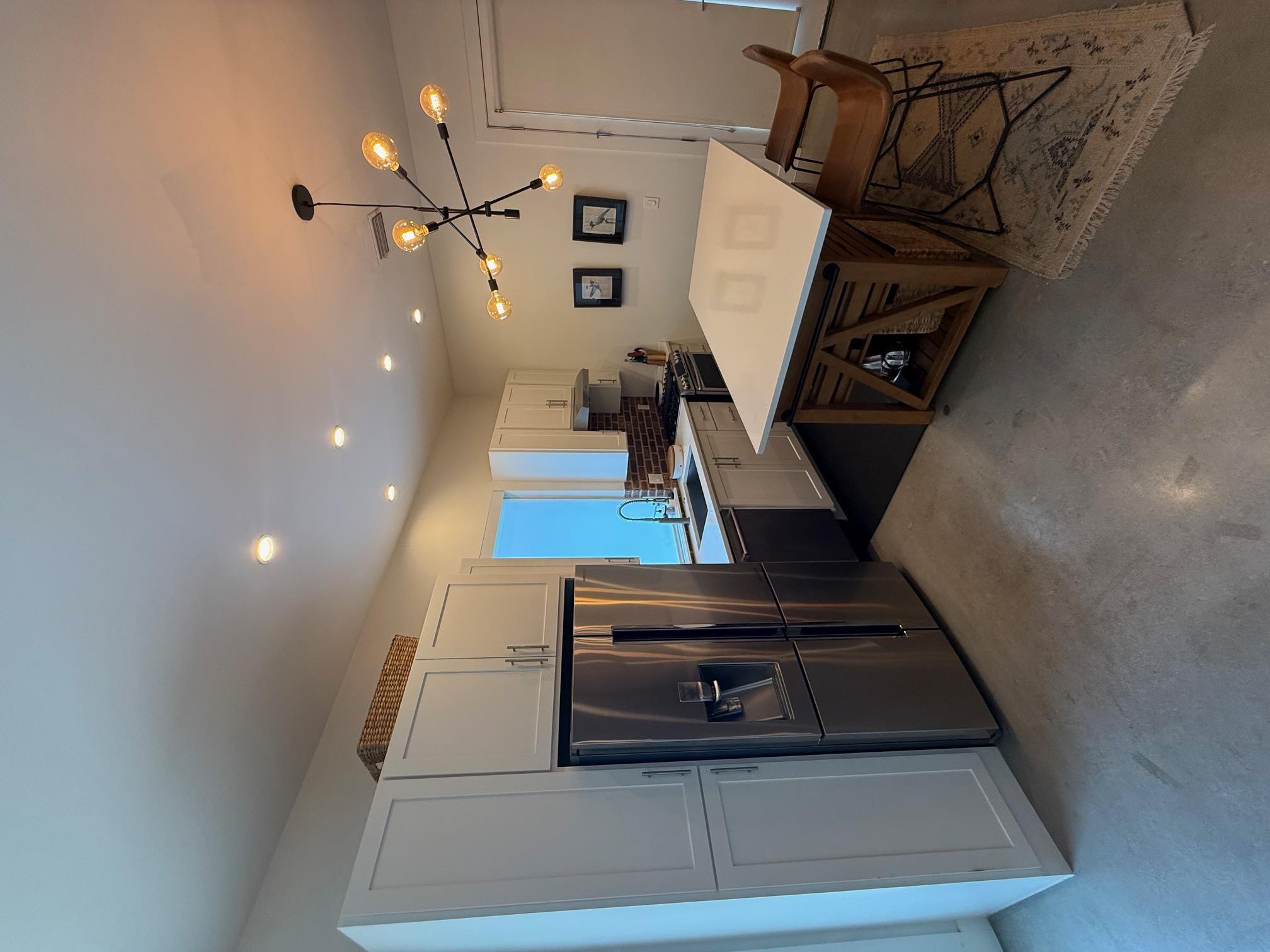 905 W Johanna St # B, Austin, TX 78704