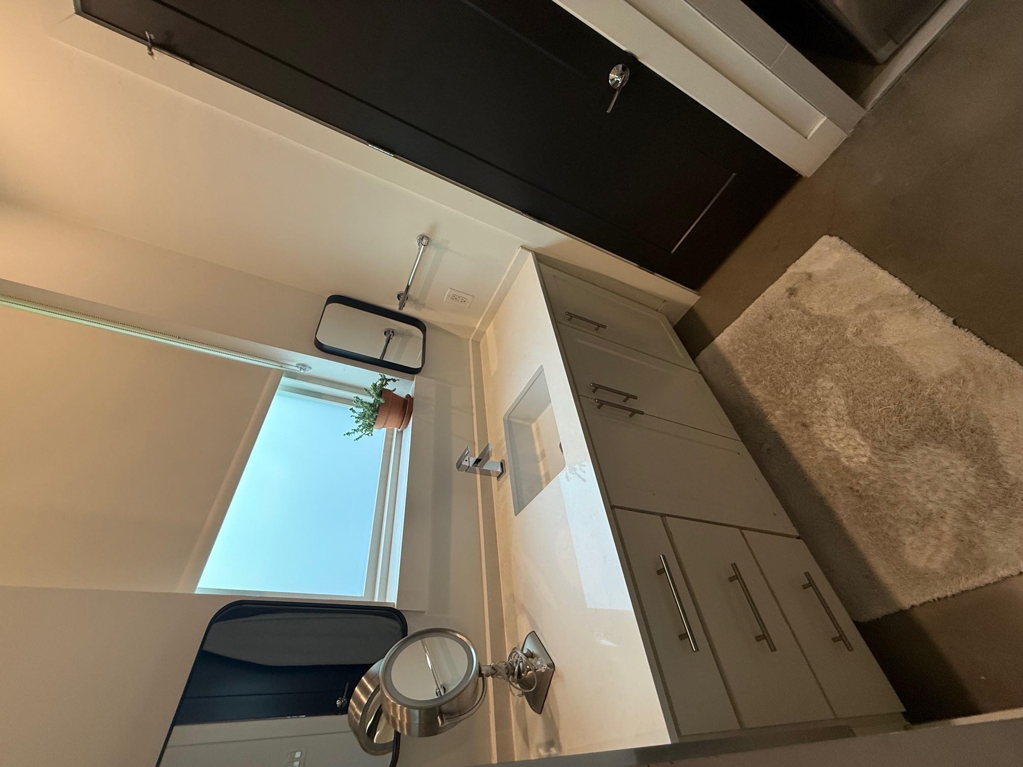 905 W Johanna St # B, Austin, TX 78704