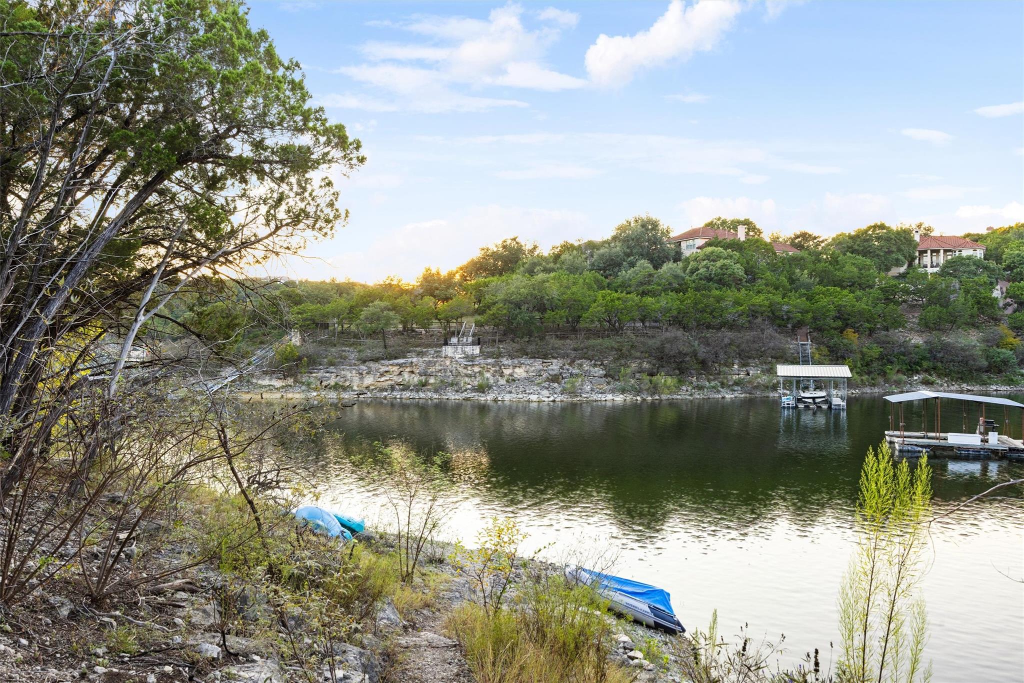 7308 ADMIRALS PARK Dr, Jonestown, TX 78645