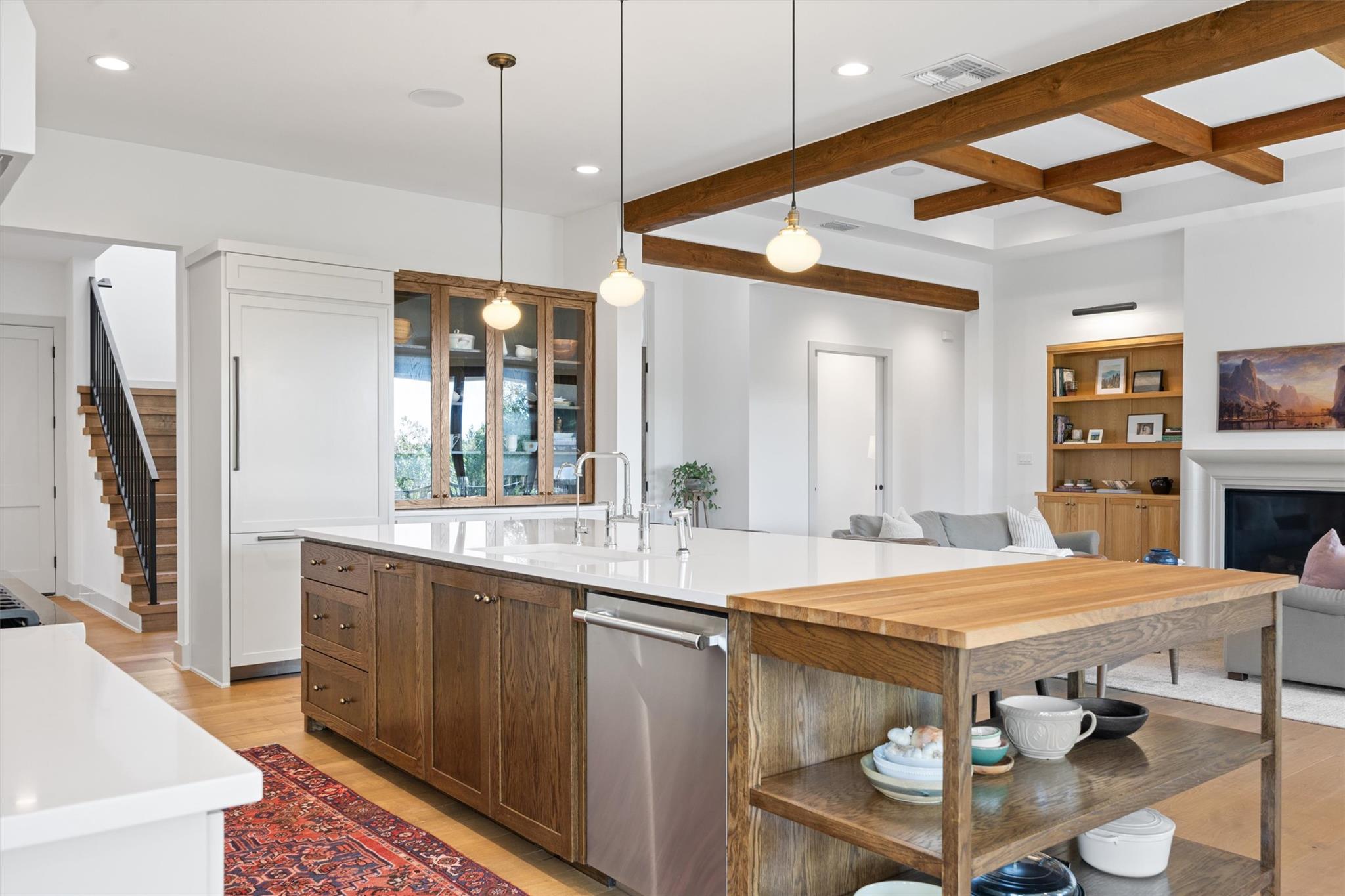 7308 ADMIRALS PARK Dr, Jonestown, TX 78645