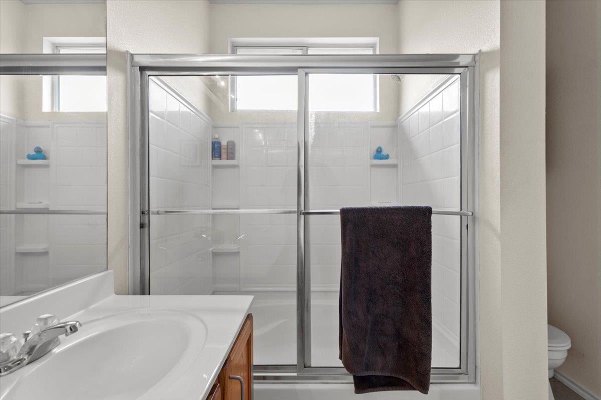 112 Flinn St, Hutto, TX 78634